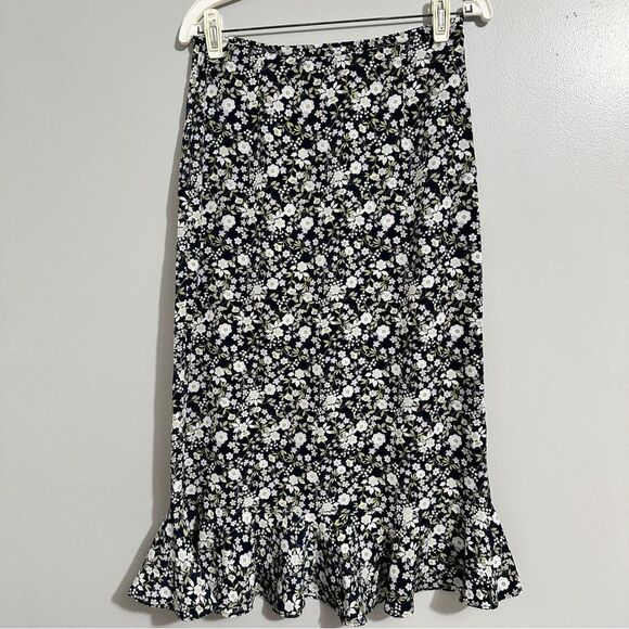 Christopher and Banks long floral skirt with zipper on the side. Size 4 - Picture 1 of 7